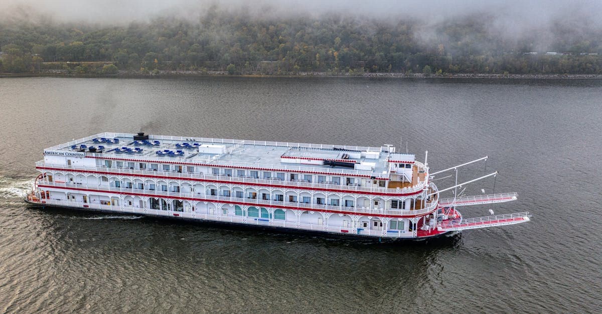 Cover image for Unforgettable Mississippi River Cruises: Senior-Friendly Packages for a Relaxing Voyage