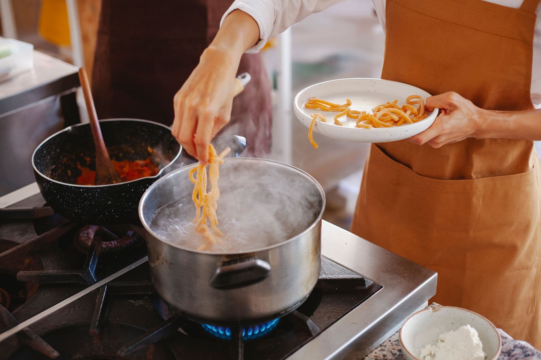 Cover image for Using Pasta Water So a Weeknight Sauce Actually Clings